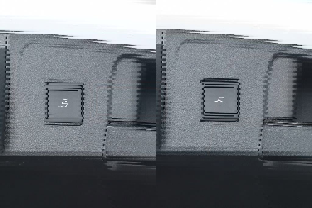 New 2026 Volkswagen Atlas SE image 69