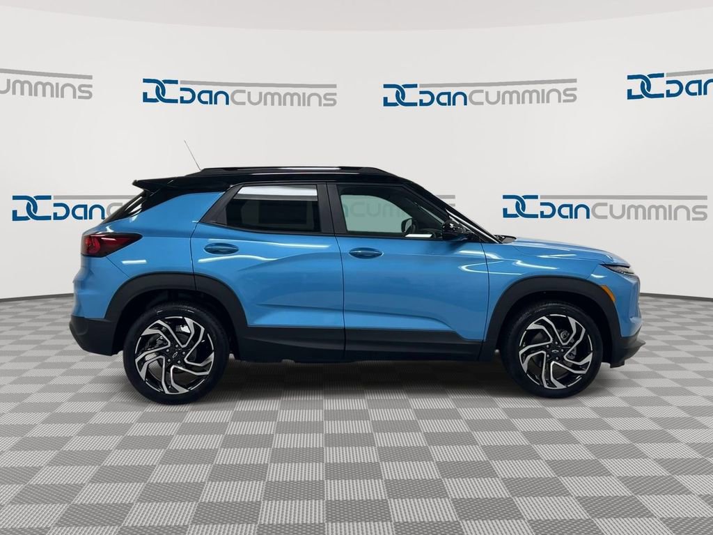 Used 2026 Chevrolet TrailBlazer RS FWD image 9