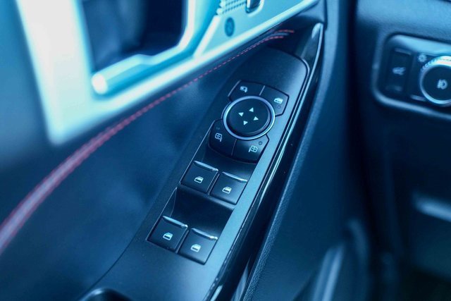 Used 2022 Ford Explorer ST-Line image 32