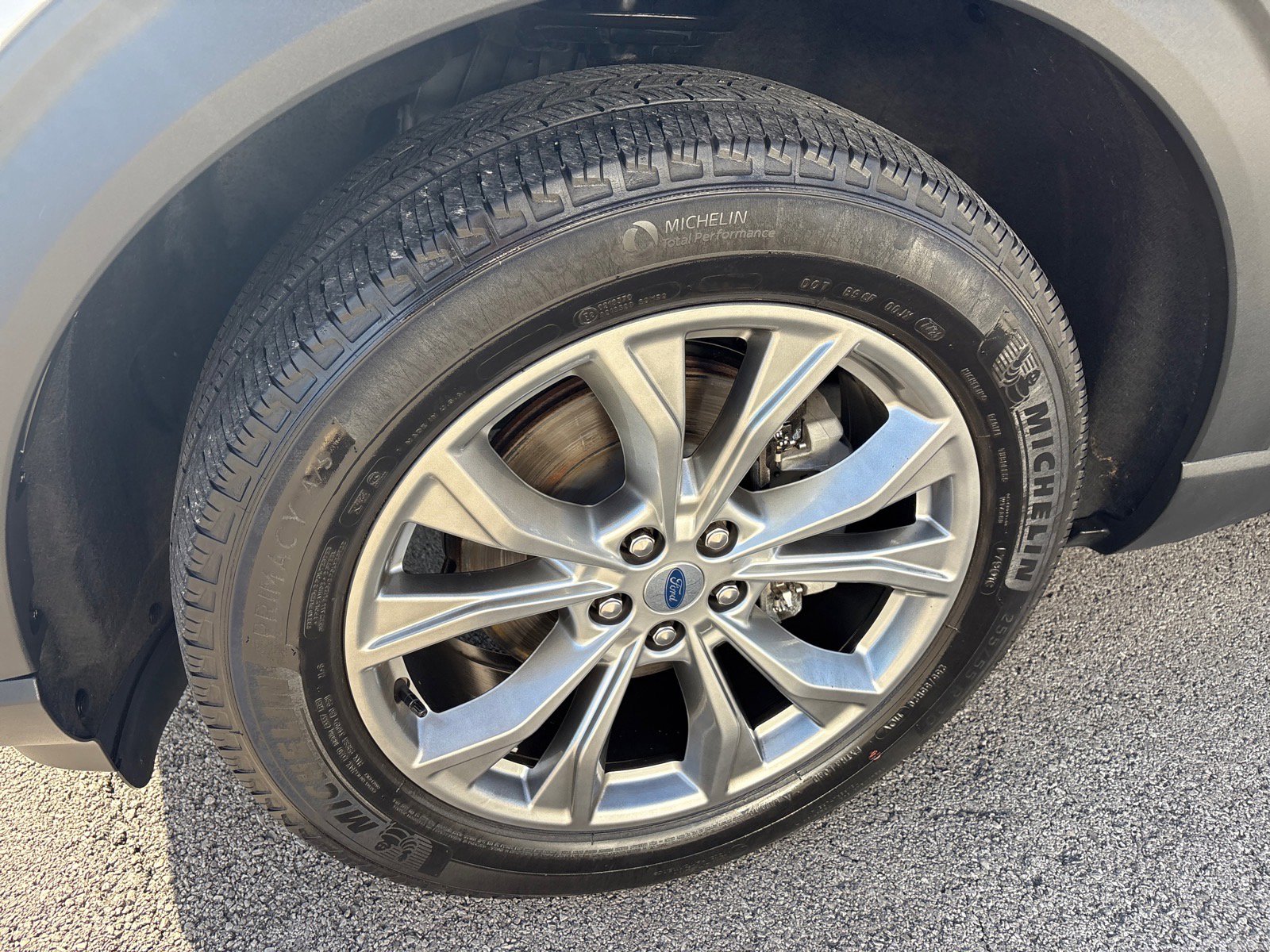 Used 2022 Ford Explorer XLT w/ Equipment Group 202A image 8