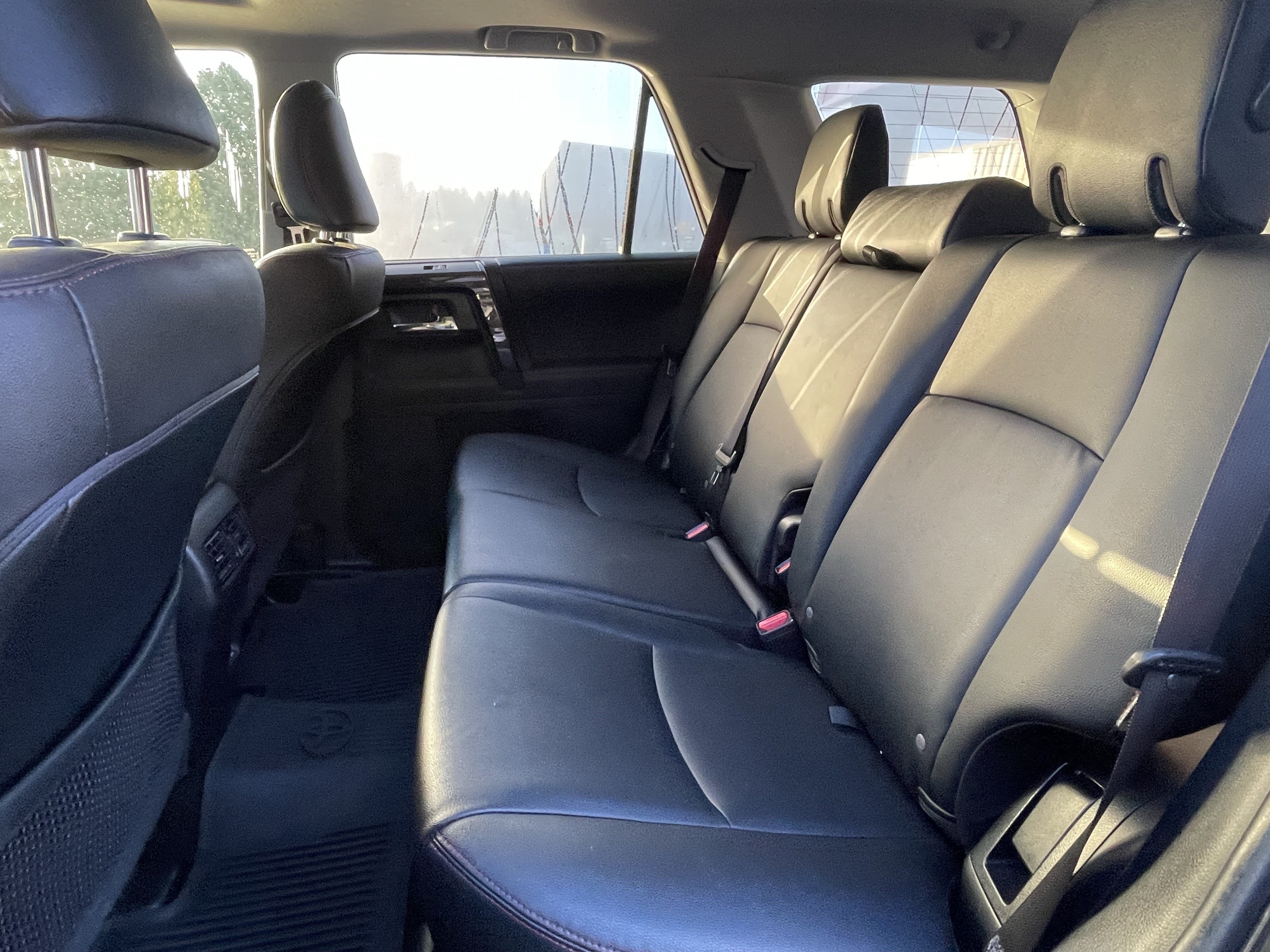 Certified 2022 Toyota 4Runner TRD Off-Road Premium w/ Moonroof Package AWD/4WD image 14