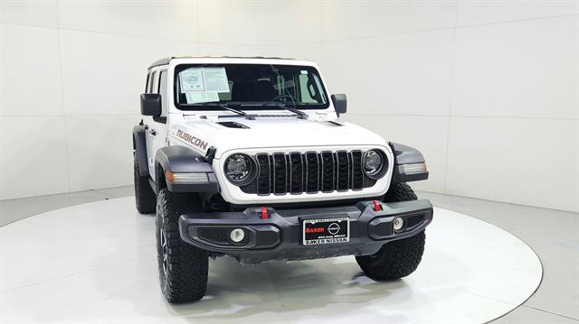 Used 2024 Jeep Wrangler Unlimited Rubicon image 2
