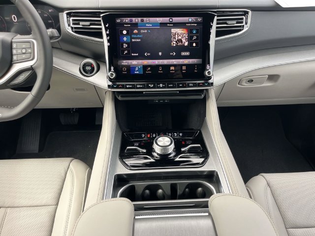 New 2026 Jeep Grand Wagoneer L Limited AWD/4WD image 16