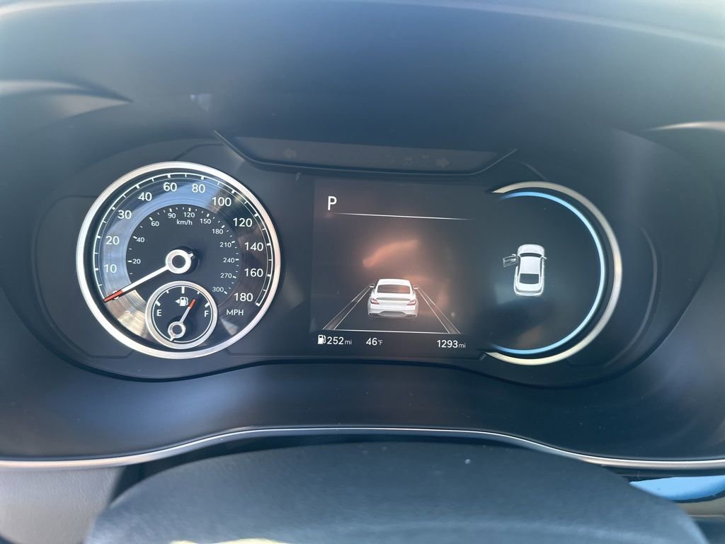 Used 2026 Genesis G70 2.5T image 15