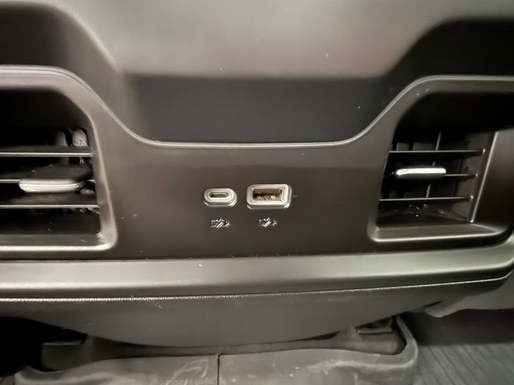 Used 2024 Chevrolet Silverado 1500 LT image 22