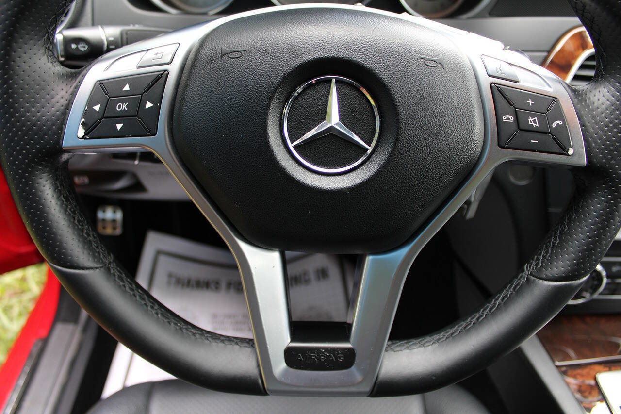 Used 2014 Mercedes-Benz C 300 4MATIC Sedan image 25