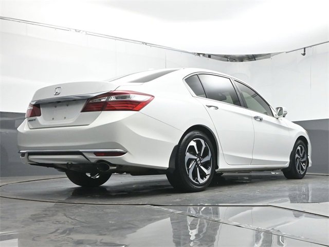 Used 2016 Honda Accord EX-L image 35