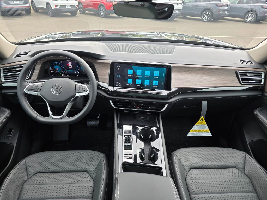New 2025 Volkswagen Atlas SEL image 18