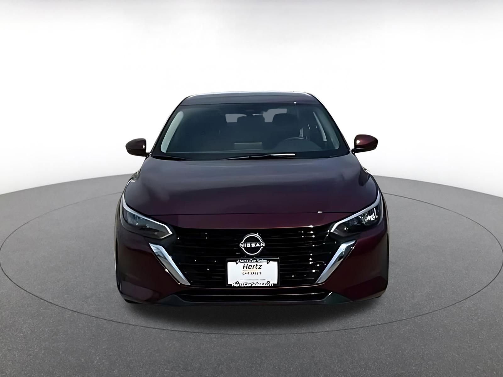 Used 2025 Nissan Sentra SV image 3