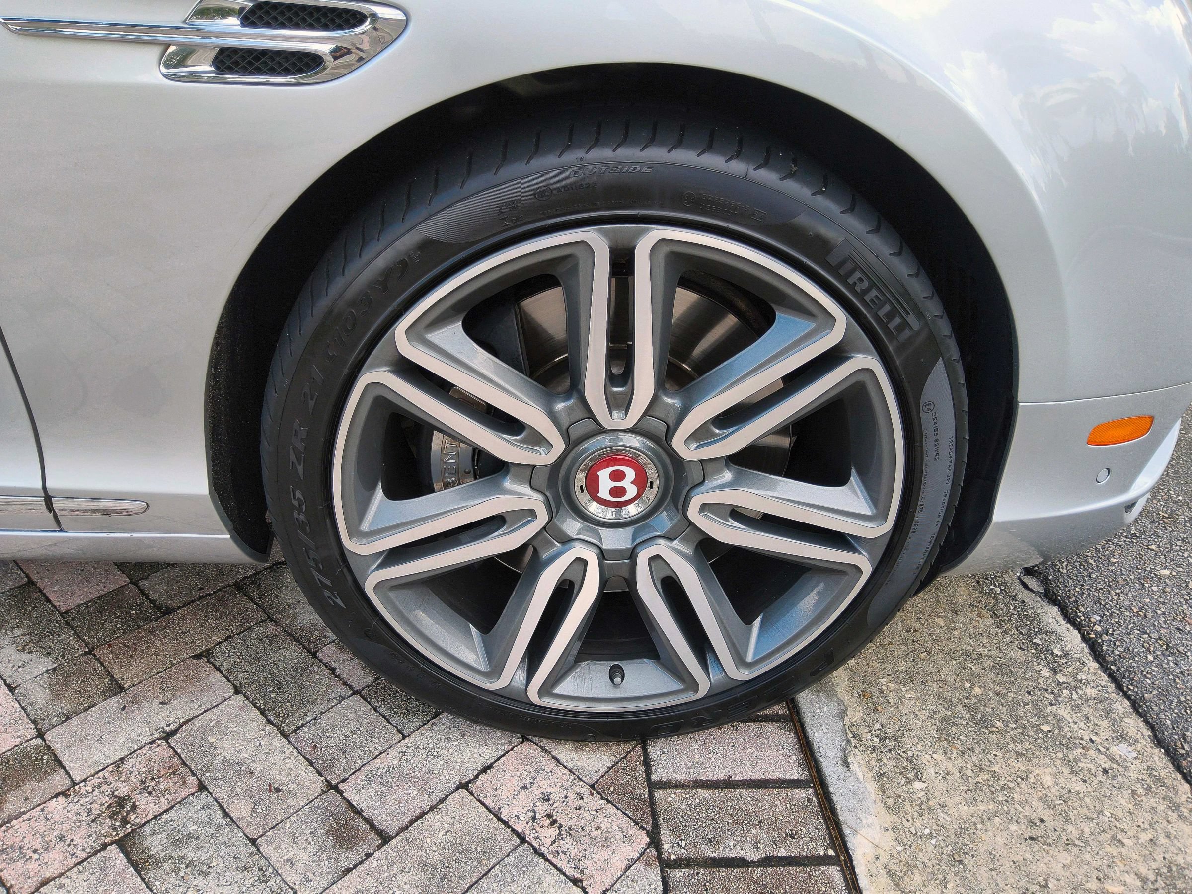 Used 2016 Bentley Continental GT AWD/4WD image 60