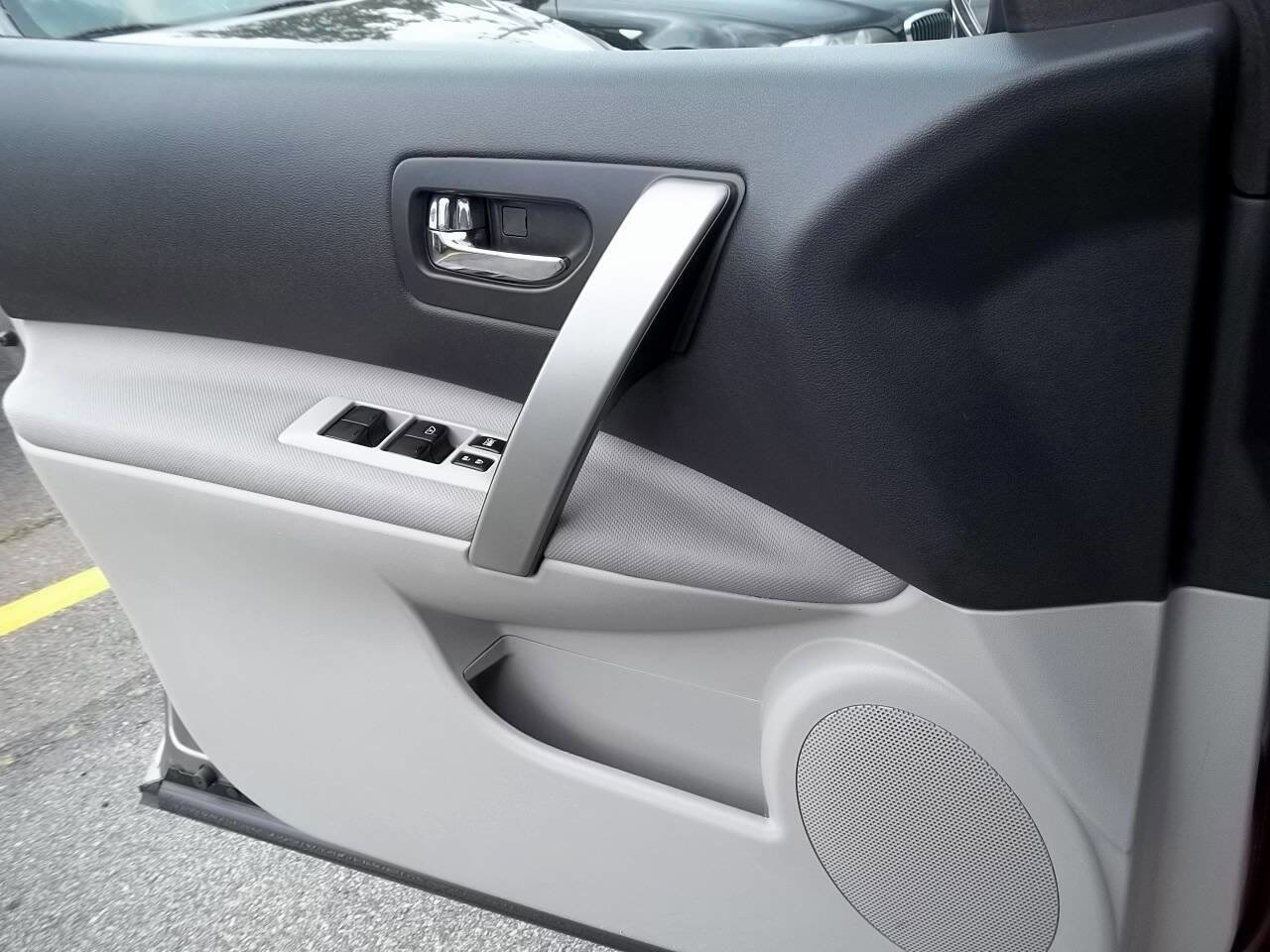 Used 2010 Nissan Rogue S w/ 360 Degree Value Pkg image 14