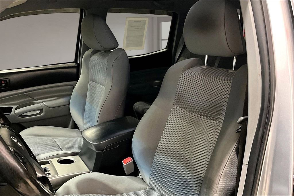 Used 2015 Toyota Tacoma 4x4 Double Cab w/ TRD Sport Package image 21