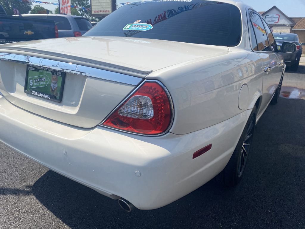 Used 2008 Jaguar XJ8 L image 25