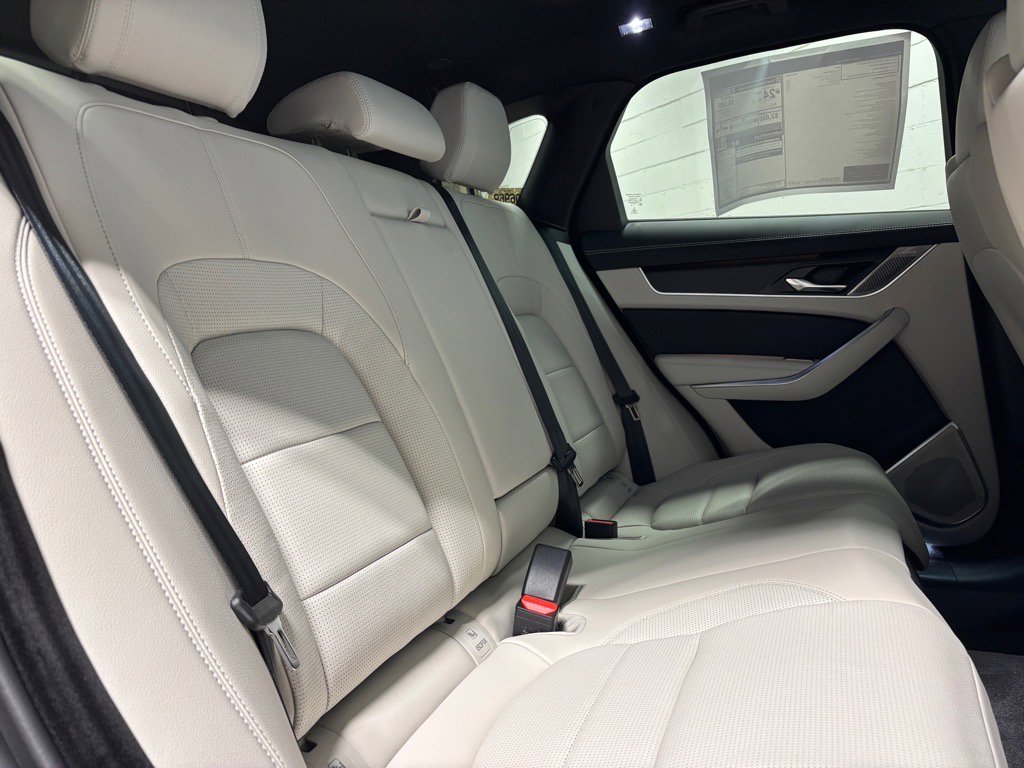 New 2026 Jaguar F-PACE R-Dynamic S image 38