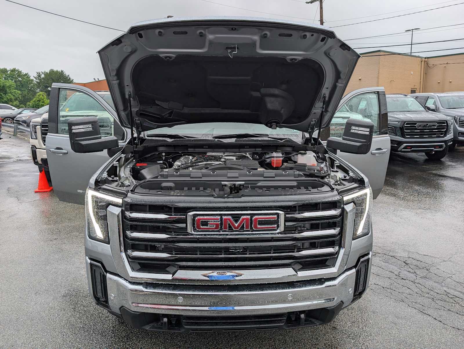 New 2026 GMC Sierra 3500 SLE w/ Preferred Package AWD/4WD image 12