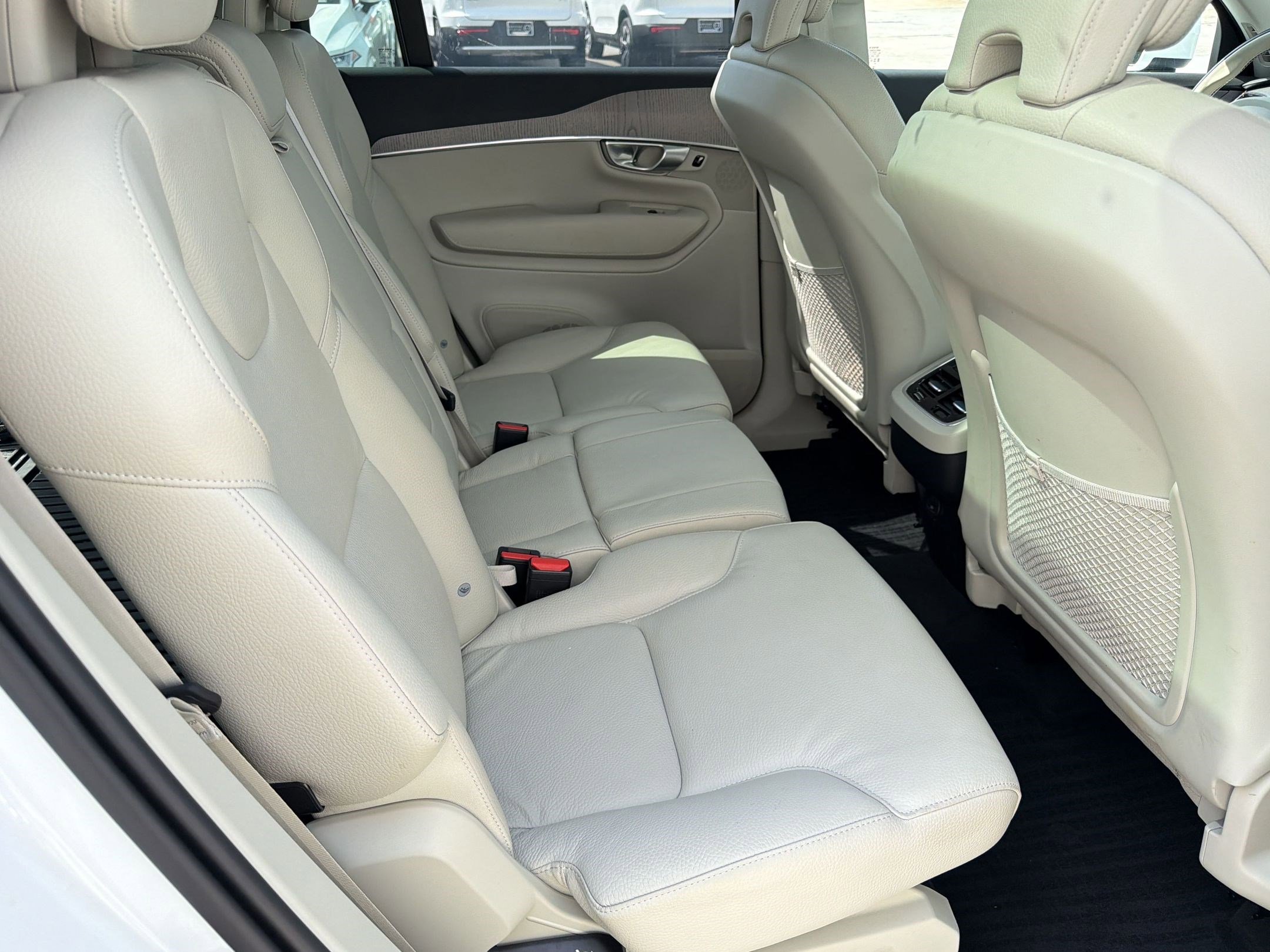 Used 2024 Volvo XC90 B6 Plus w/ Protection Package Premier AWD/4WD image 29