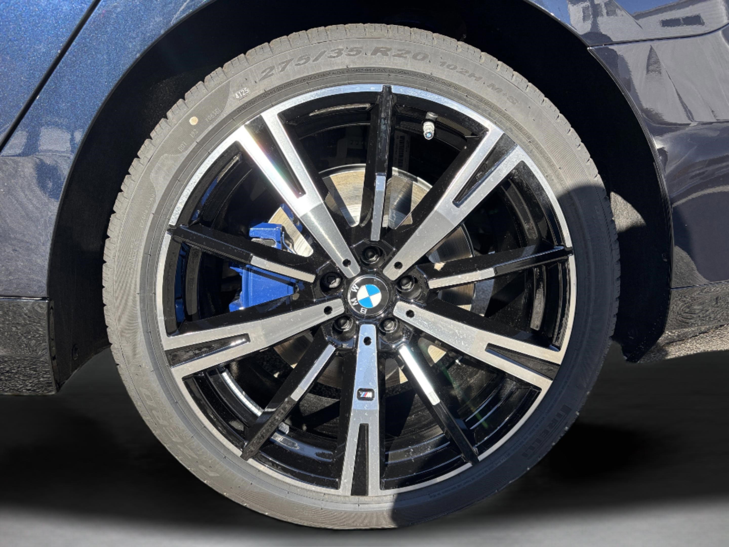 Used 2026 BMW 530i w/ M Sport Package image 34