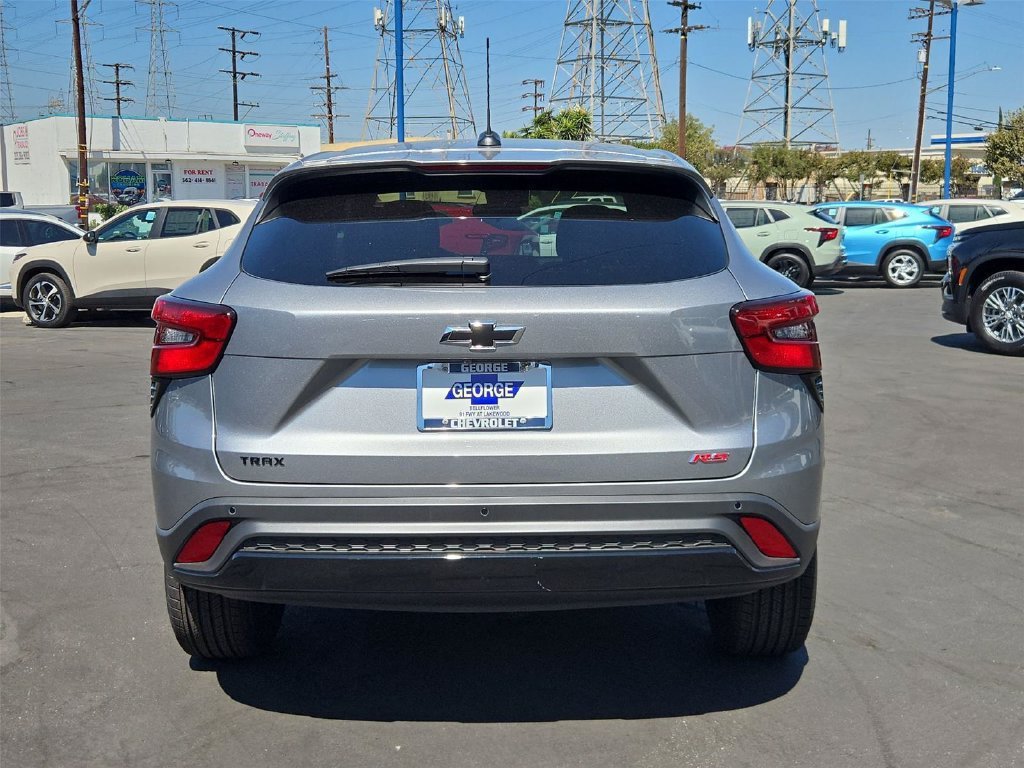New 2026 Chevrolet Trax RS w/ Driver Confidence Package FWD image 28