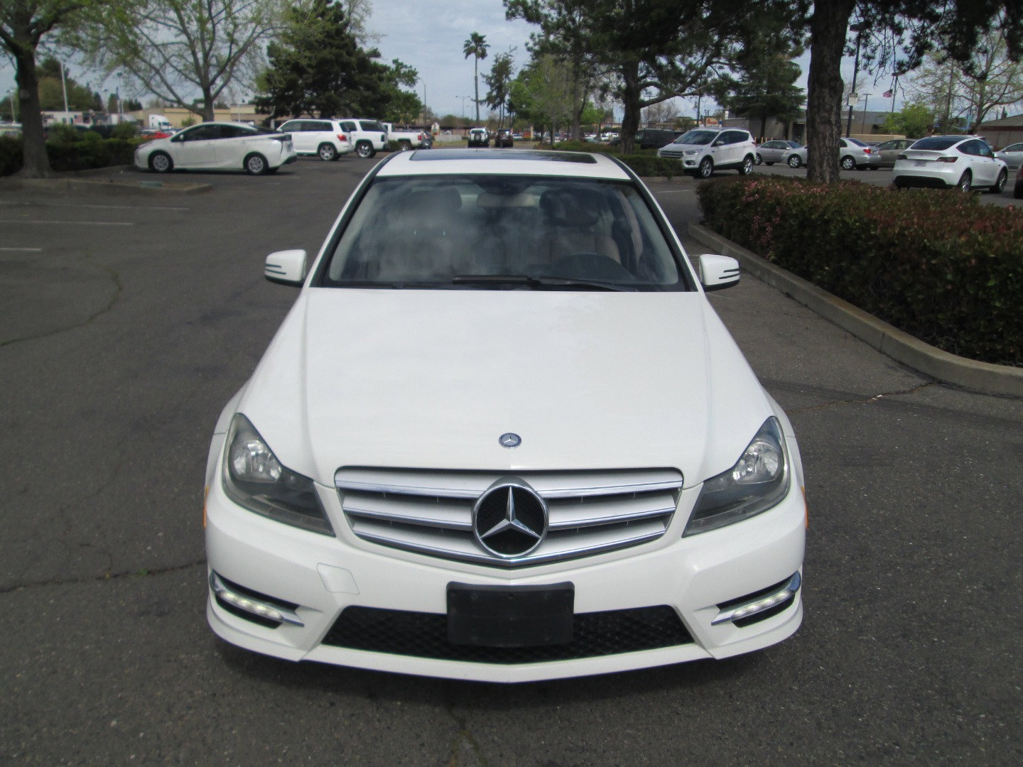 Used 2012 Mercedes-Benz C 250 Sport image 2