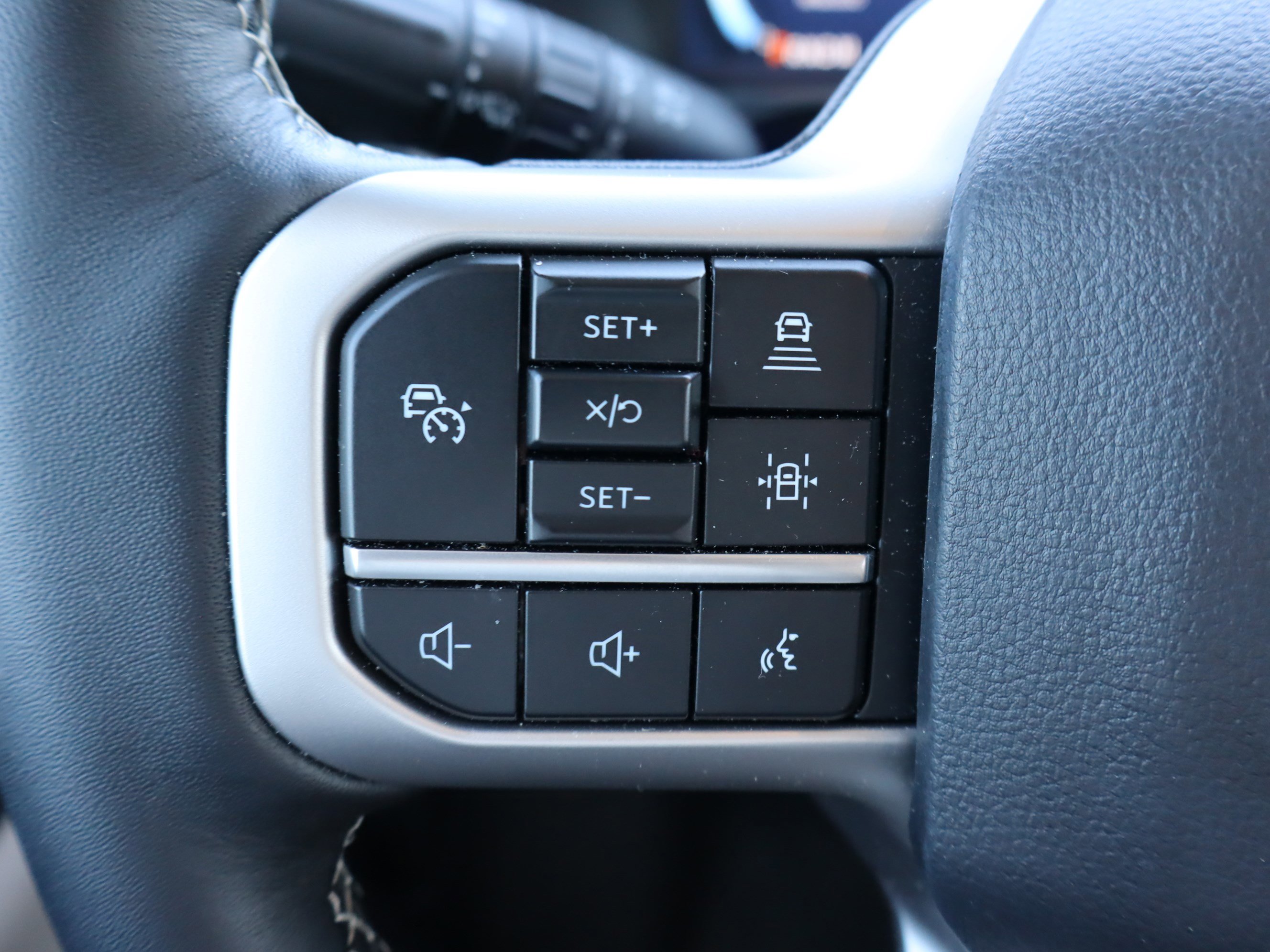 Used 2024 Ford Expedition Max Limited AWD/4WD image 22