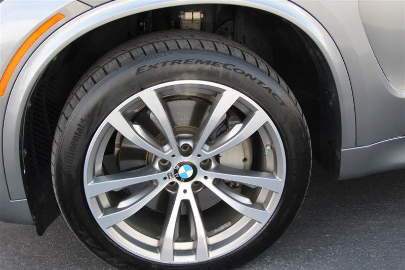 Used 2017 BMW X5 xDrive50i AWD/4WD image 45
