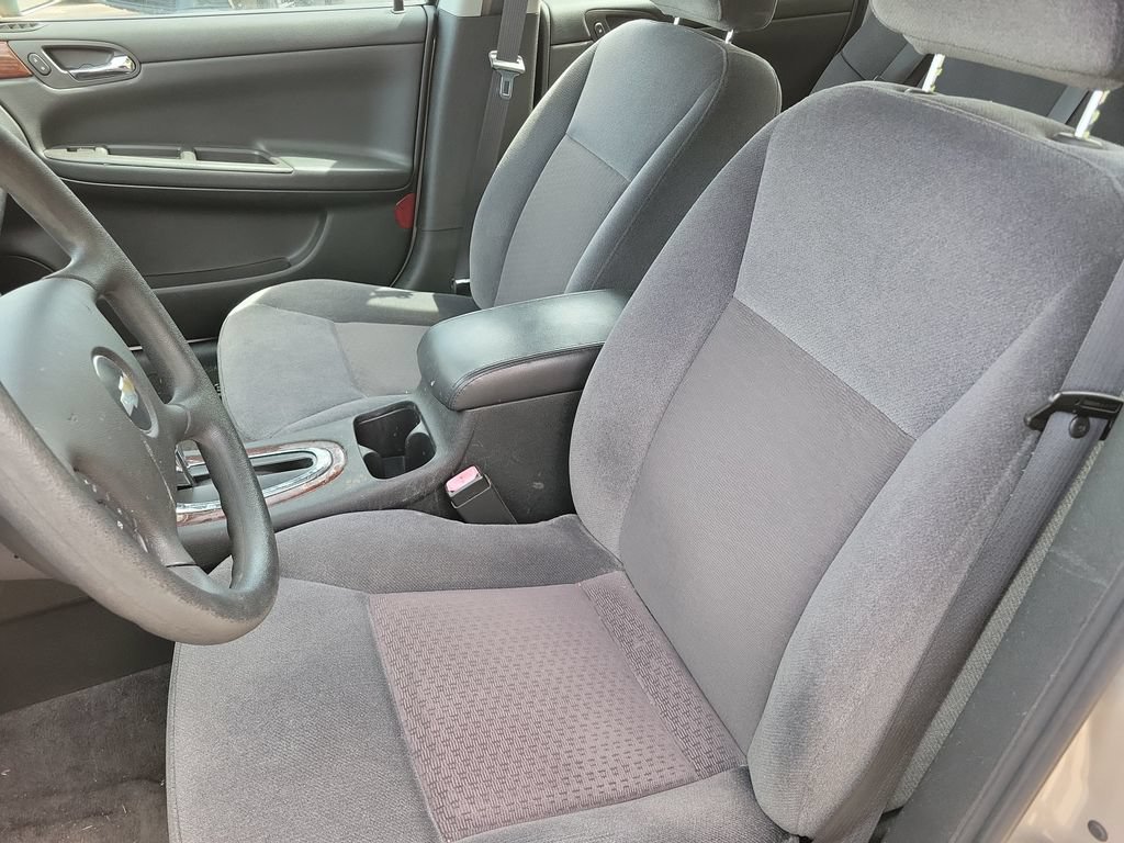 Used 2008 Chevrolet Impala LS FWD image 11