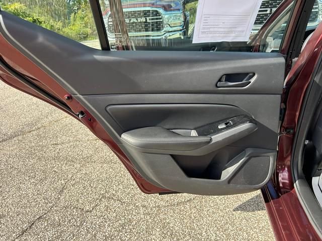 Used 2023 Nissan Altima 2.5 SV FWD image 13