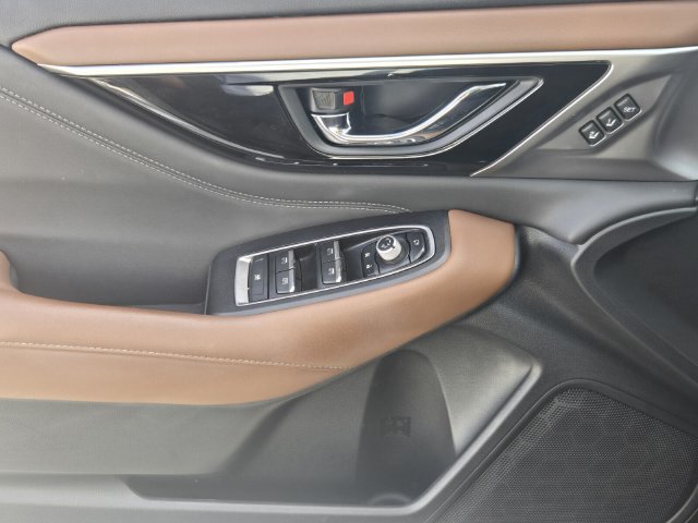 Used 2020 Subaru Outback Touring XT AWD/4WD image 29