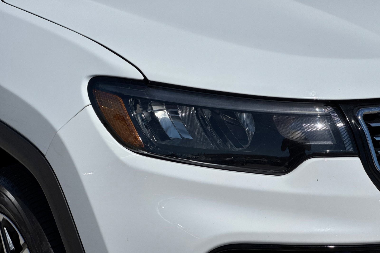 Used 2025 Jeep Compass Limited image 9