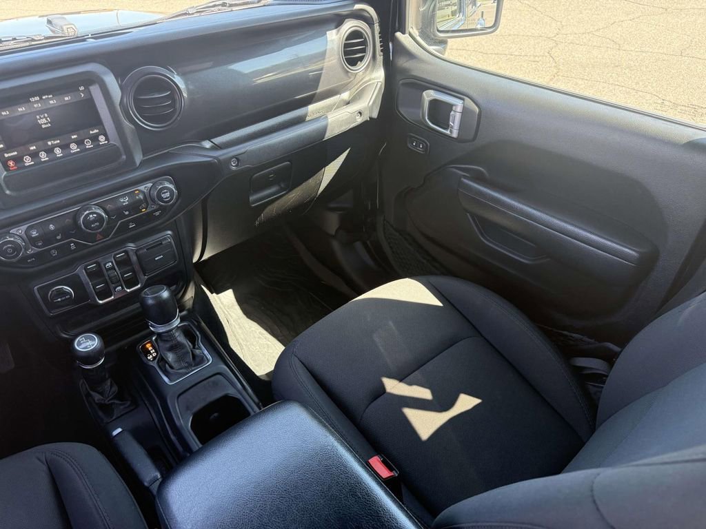 Used 2022 Jeep Gladiator Sport image 28