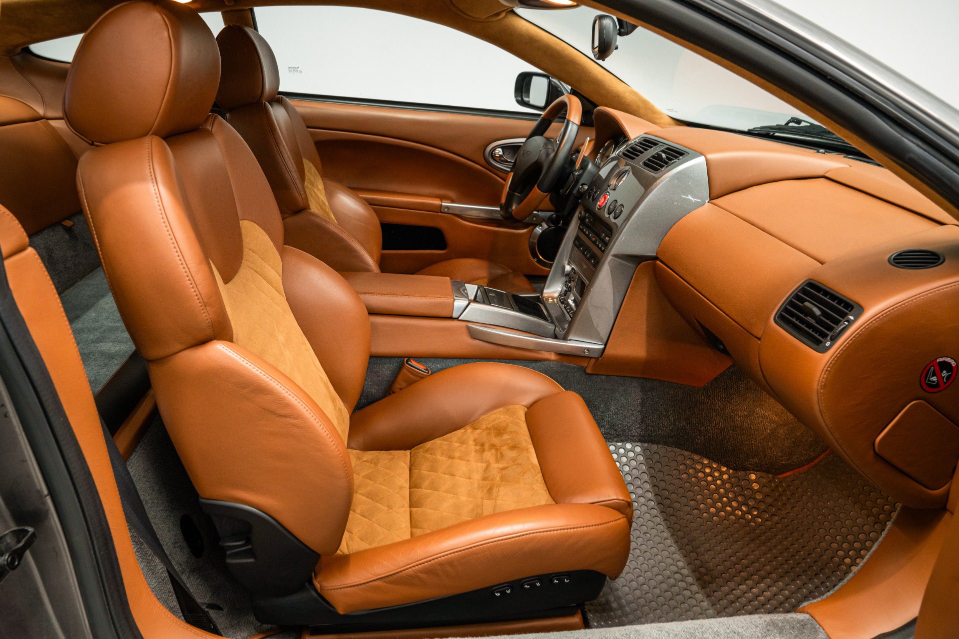 Used 2003 Aston Martin Vanquish RWD image 32