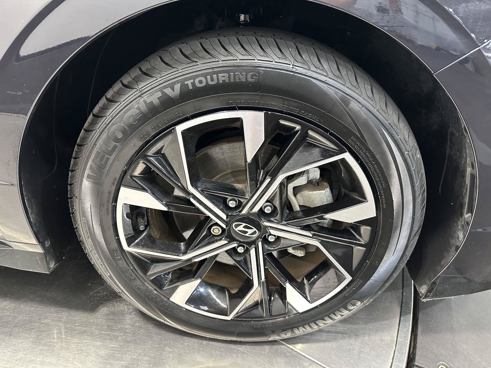 Certified 2024 Hyundai Sonata SEL AWD/4WD image 12