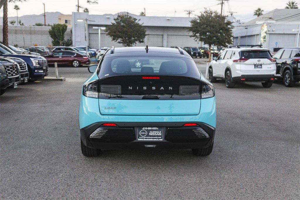 New 2026 Nissan Leaf Platinum+ image 7
