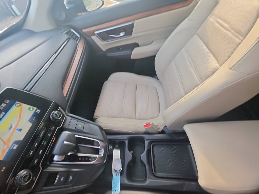 Used 2018 Honda CR-V Touring image 23