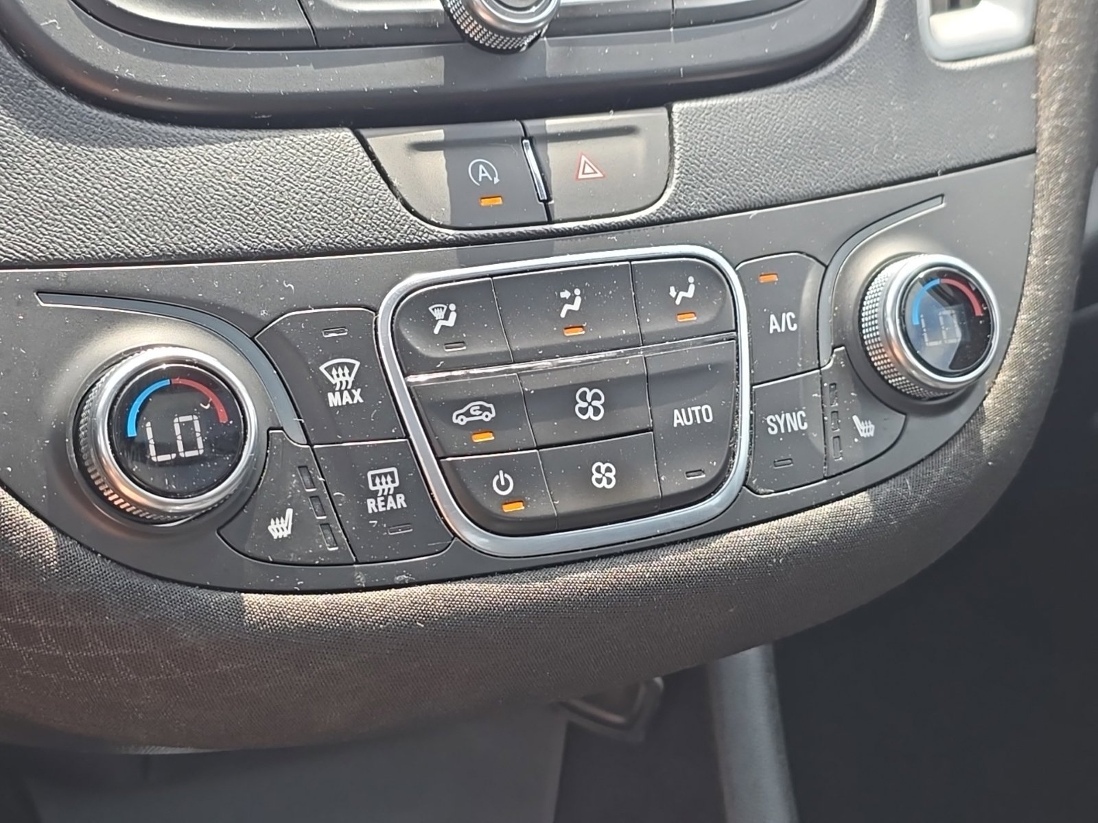 Used 2024 Chevrolet Malibu LT FWD image 32