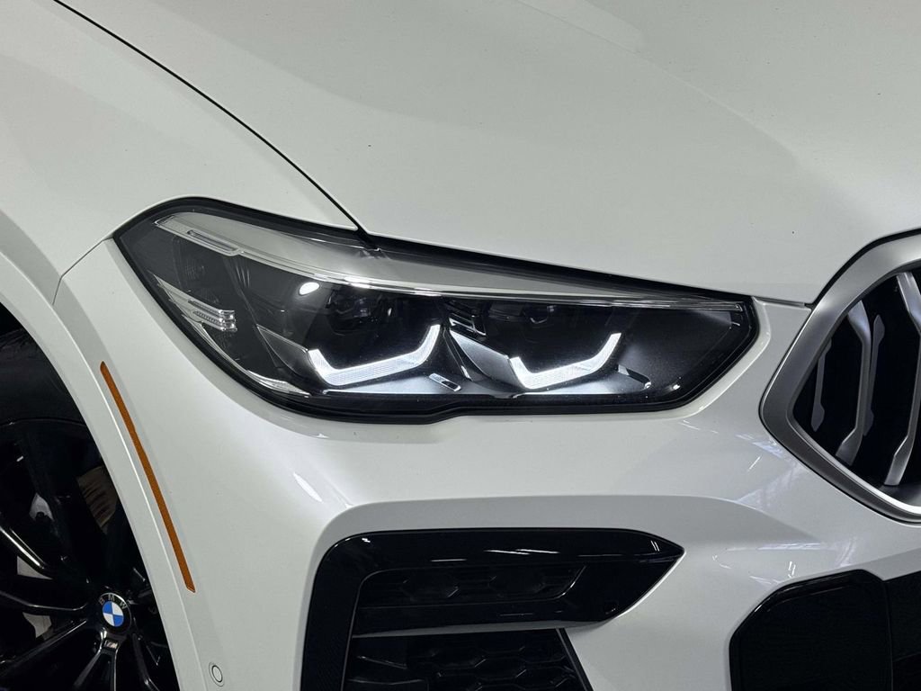 Used 2023 BMW X6 xDrive40i w/ M Sport Package image 15