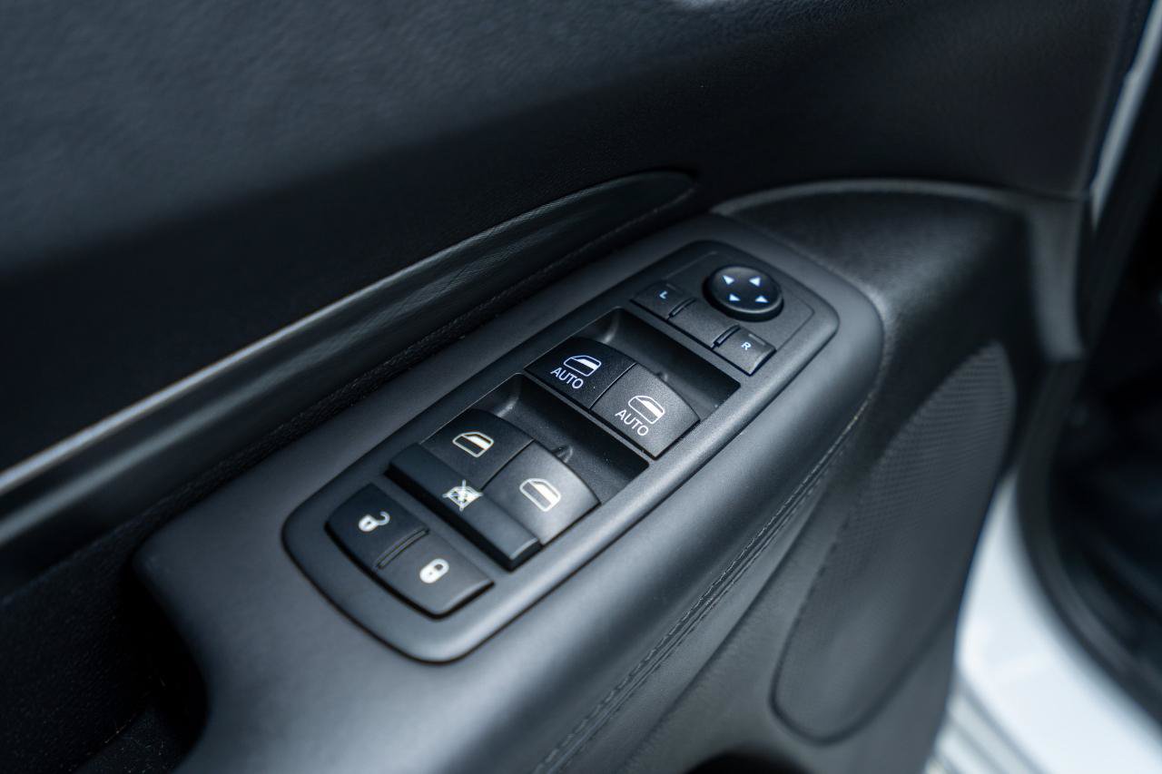 Used 2019 Dodge Durango Citadel w/ Technology Group AWD/4WD image 19