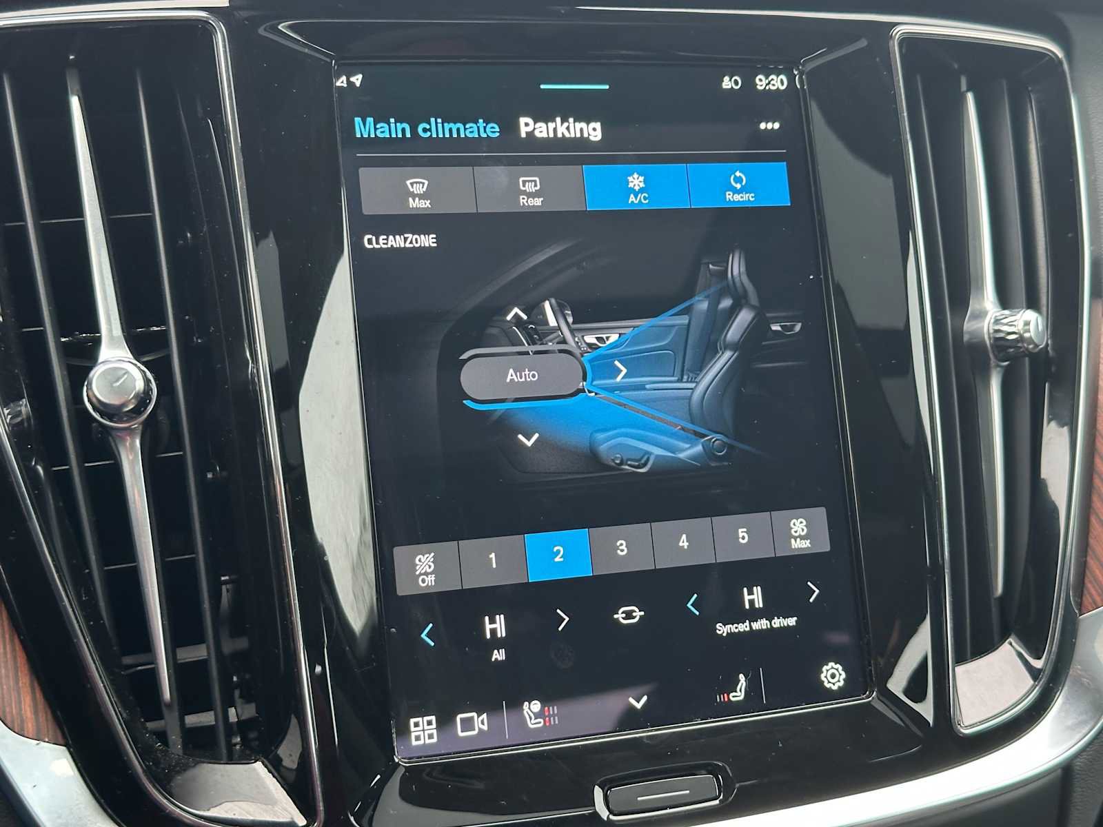 Certified 2025 Volvo S60 B5 Plus image 28