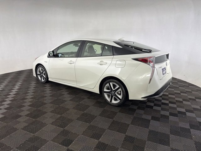 Used 2017 Toyota Prius Three Touring image 7