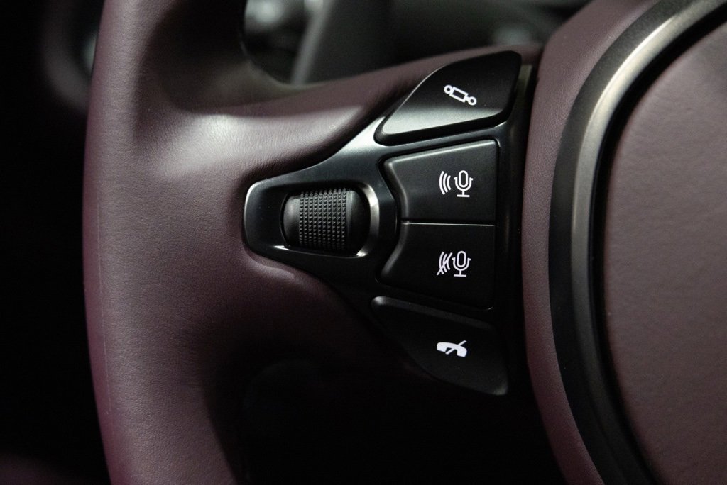 Used 2019 Aston Martin DB11 Coupe image 19