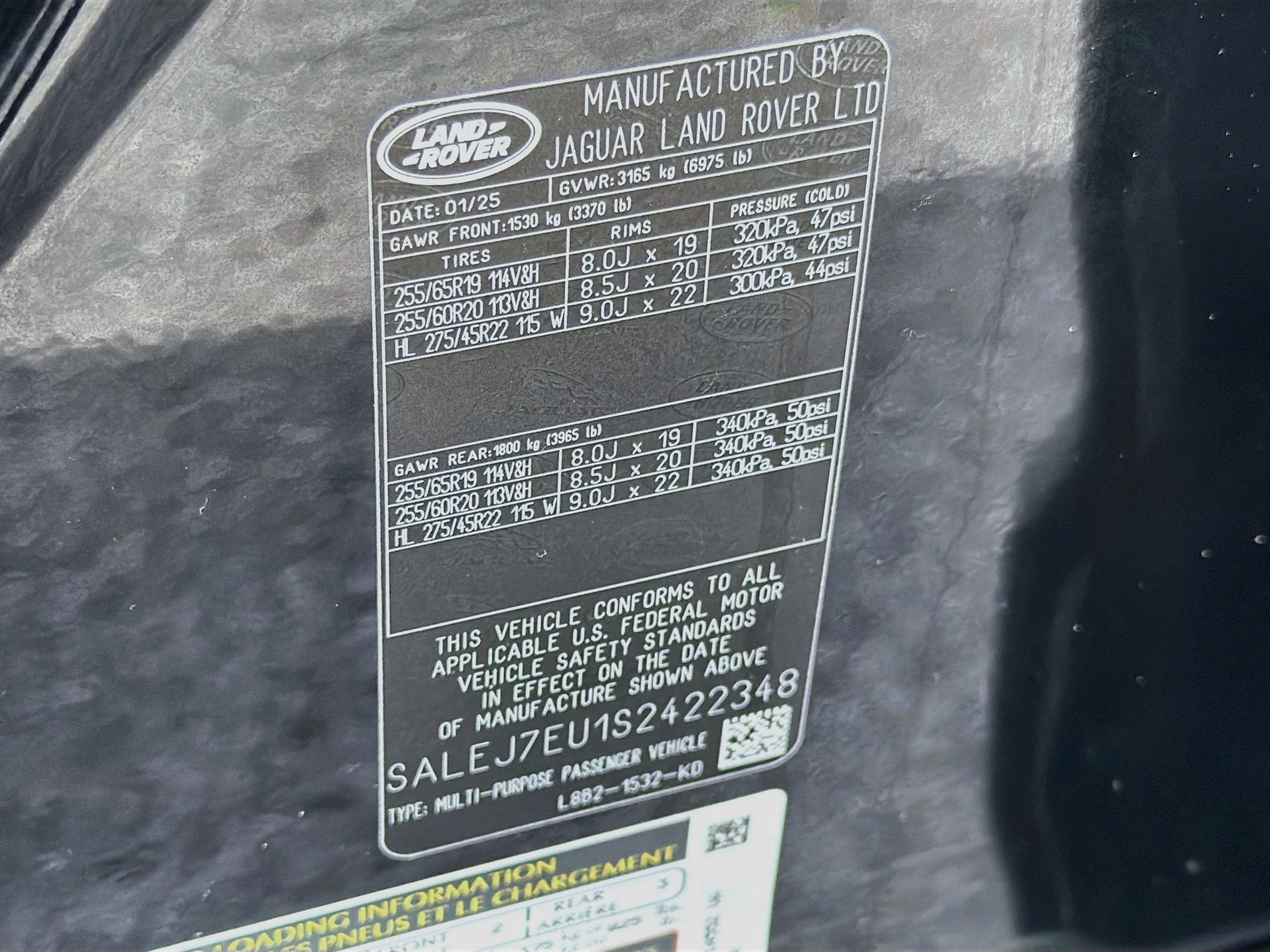 Used 2025 Land Rover Defender 110 S AWD/4WD image 45