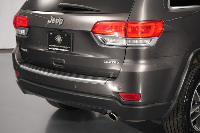 Used 2018 Jeep Grand Cherokee Limited AWD/4WD image 11