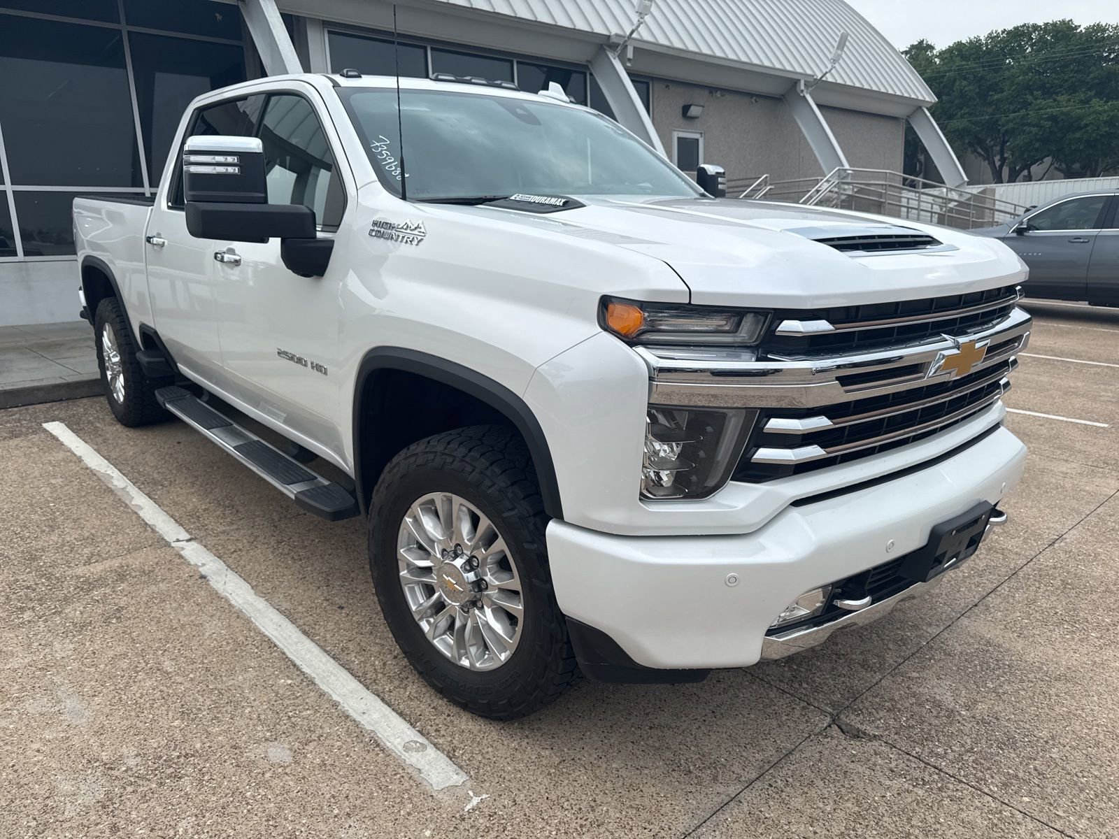 Used 2021 Chevrolet Silverado 2500 High Country AWD/4WD image 9