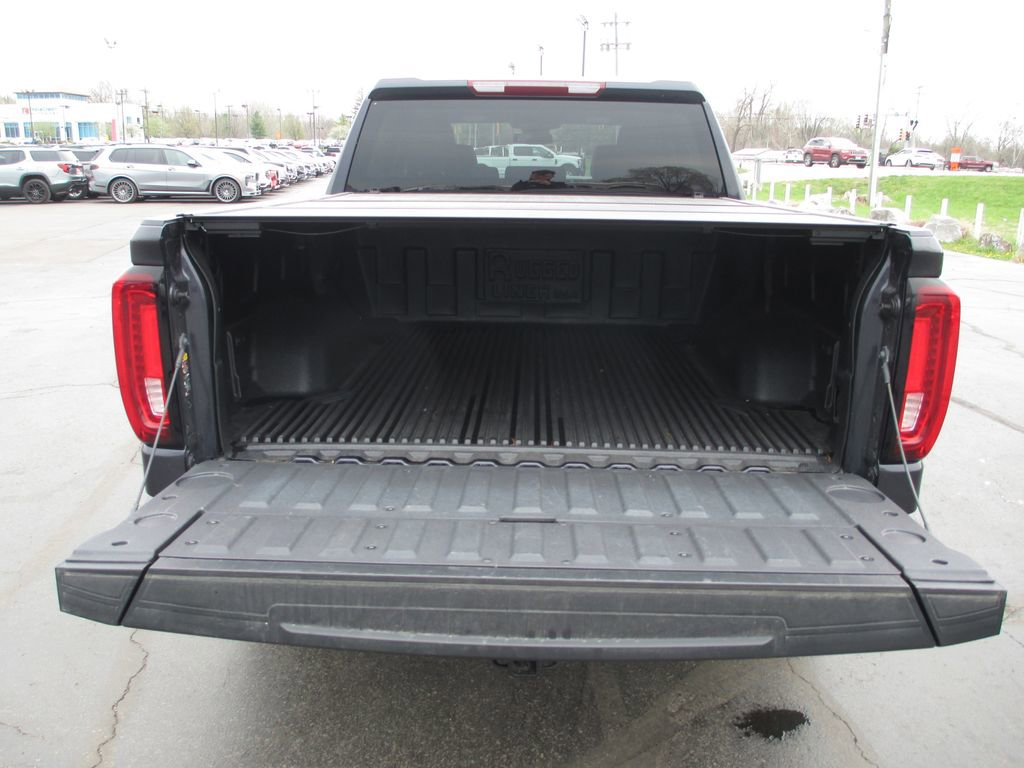 Used 2025 GMC Sierra 1500 SLT image 8