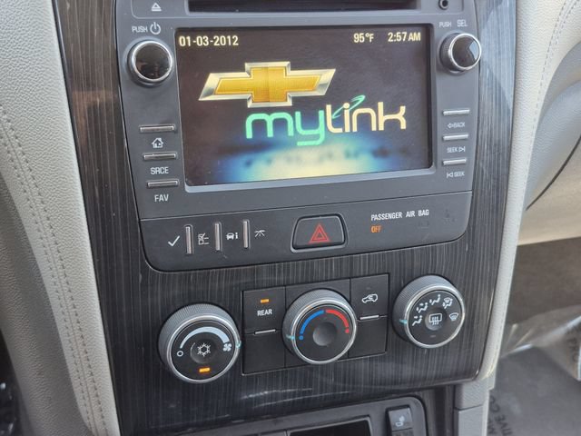 Used 2016 Chevrolet Traverse LT w/ Style and Technology Package FWD image 15
