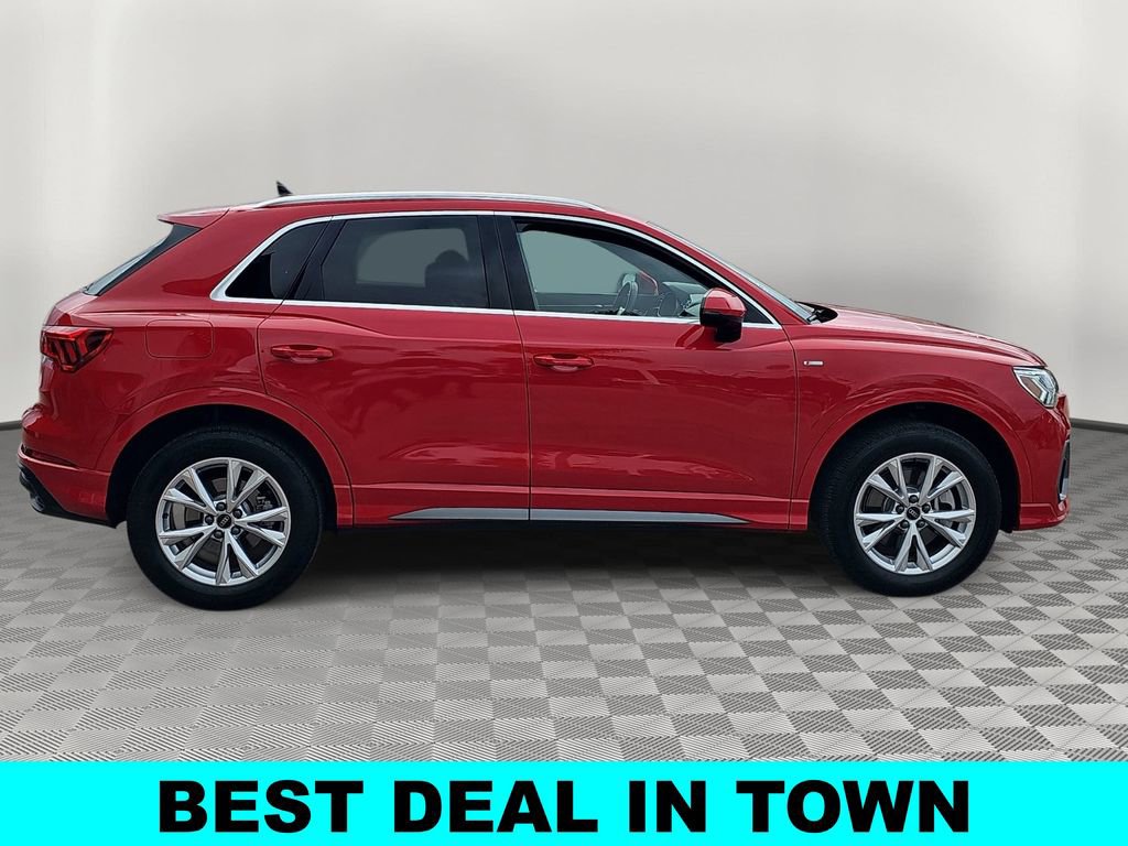 Used 2025 Audi Q3 2.0T Premium image 2