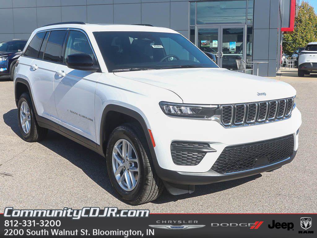 New 2025 Jeep Grand Cherokee Laredo X w/ Luxury Tech Group I image 1