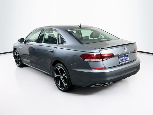 Used 2020 Volkswagen Passat 2.0T R-Line FWD image 6