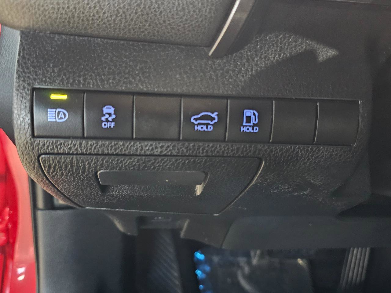 Used 2020 Toyota Camry XSE image 33