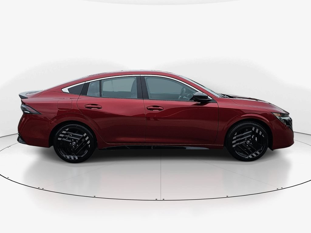 New 2026 Nissan Sentra SR w/ SR Premium Package FWD image 5